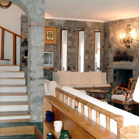 Sleeps 10 Pool Wifi Maratea